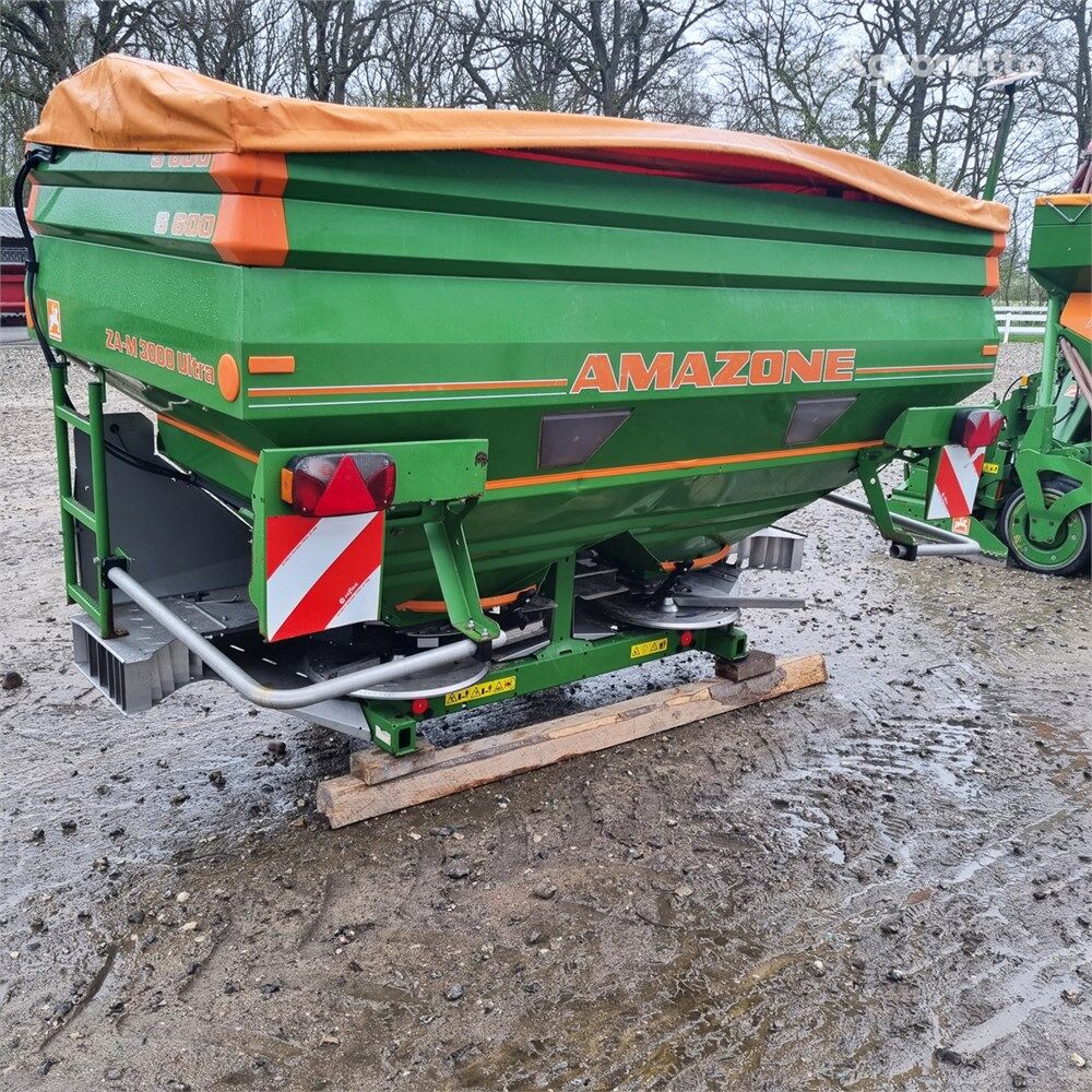 Amazone S 600 ZA-M 3000 ultra mounted fertilizer spreader