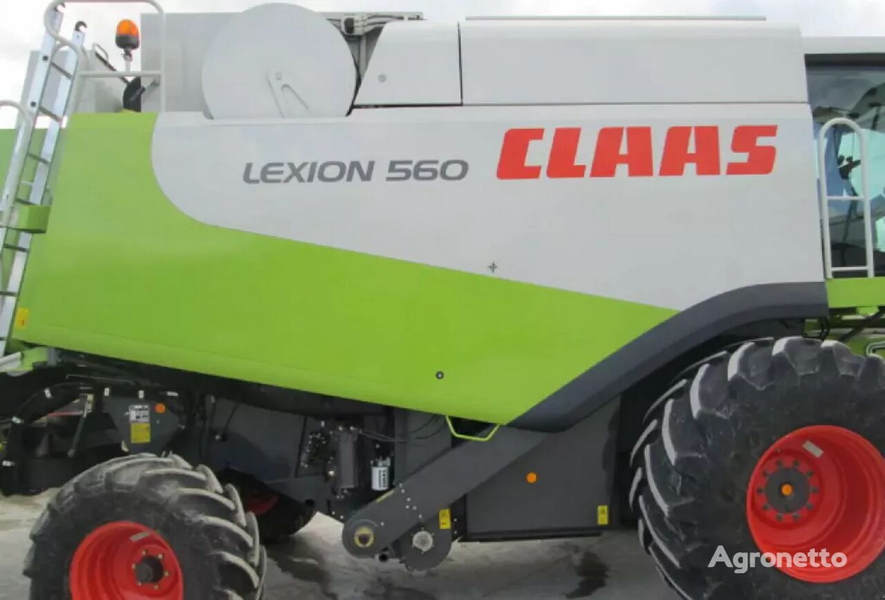 Claas Lexion 560 grain harvester