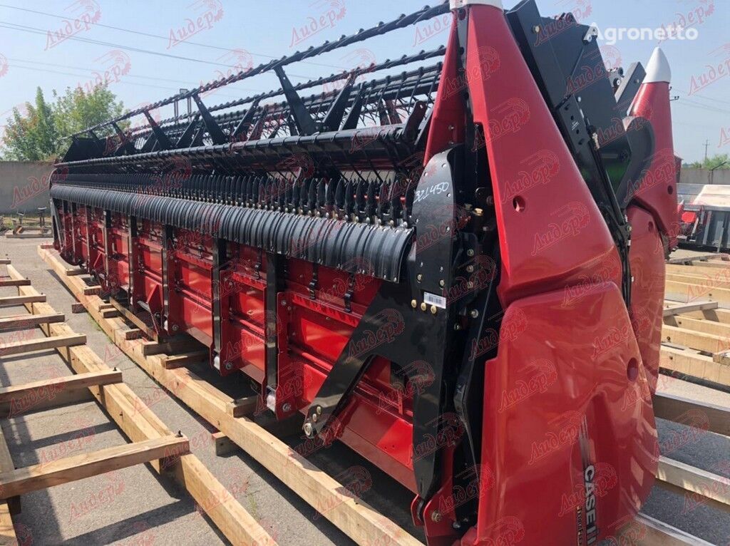 new Case IH 3020 TERRAFLEX grain header