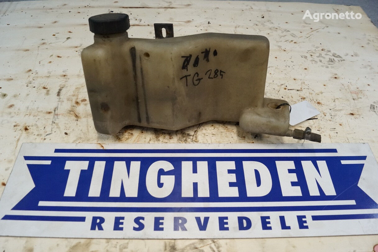 New Holland 89821602 expansion tank for New Holland TG285 wheel tractor
