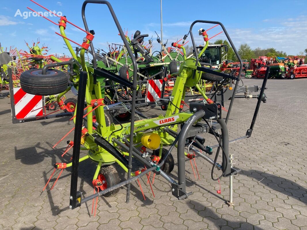 new Claas Volto 45 tedder