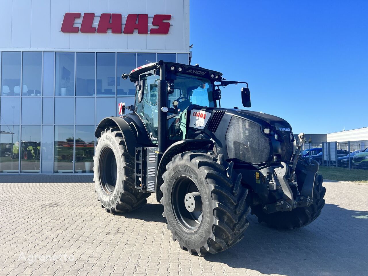 Claas Axion 830 wheel tractor