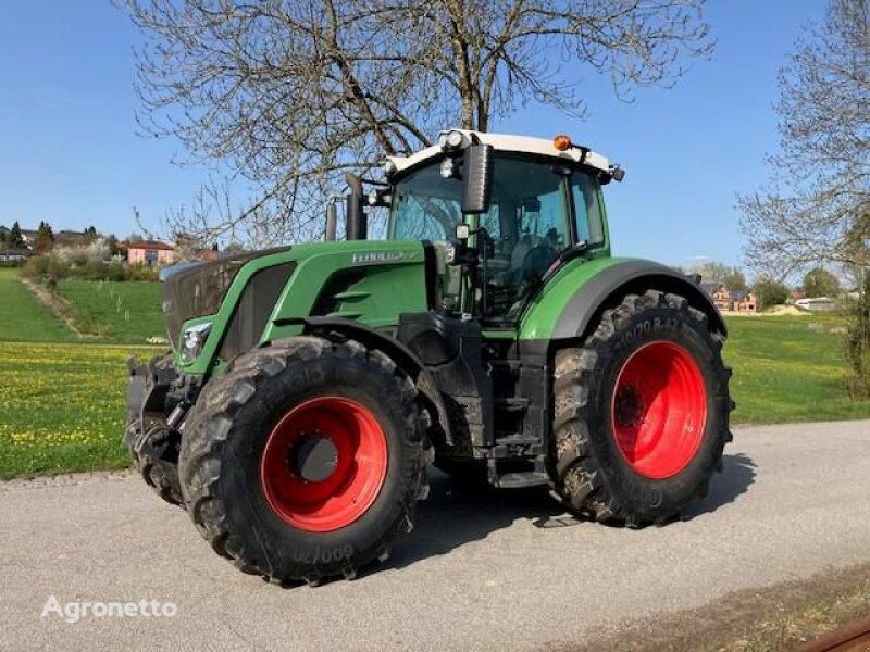 Fendt 828 VARIO S4 PROFI PLUS wheel tractor