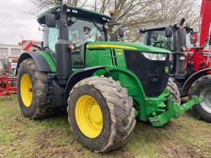 John Deere 7270 R wheel tractor
