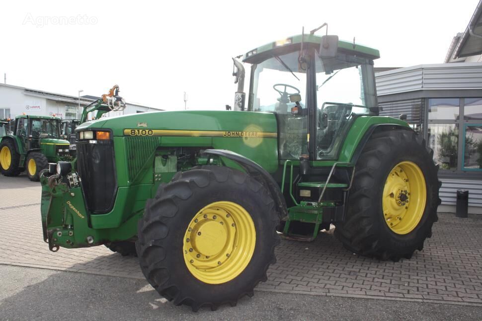 John Deere 8100 wheel tractor