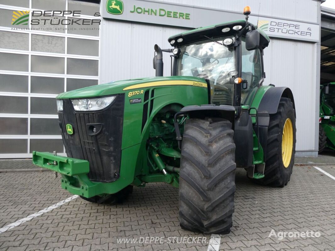John Deere 8370R wheel tractor