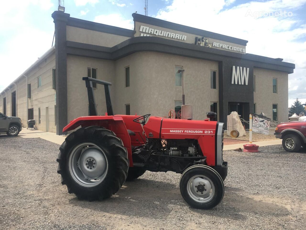 Massey Ferguson MF 231 wheel tractor