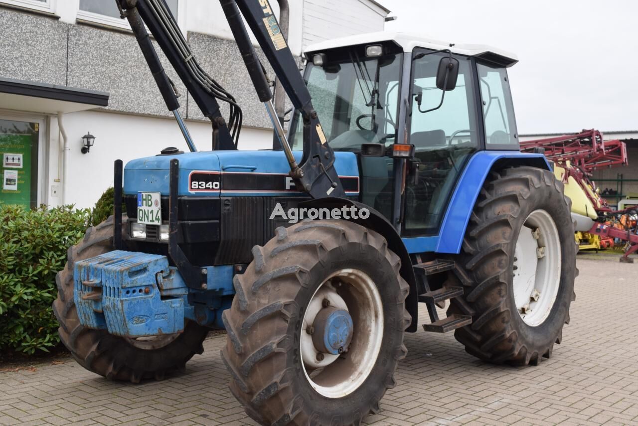New Holland 8340  wheel tractor