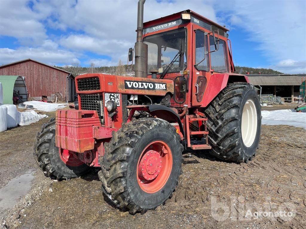 Volvo 2654 wheel tractor